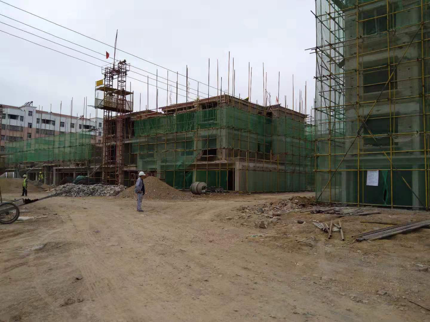 05.jpg
