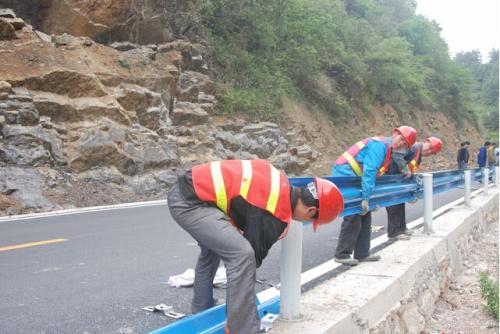 秭归县香卡公路至天龙包连接线新建工程.jpg
