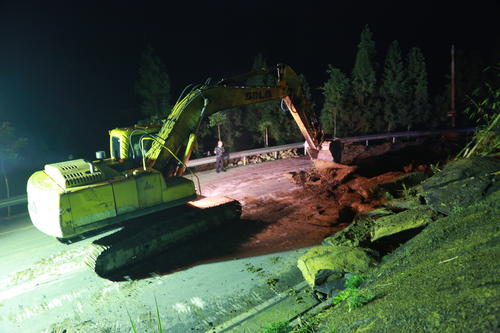 秭归县2018年整村推进及第一批农村公路建设项目（郭家坝镇-安防工程）.jpg