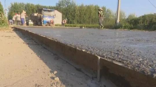 应城市黄滩镇2019年农村公路提档升级工程.jpg